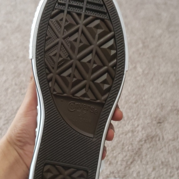 Converse - Picture 3 of 3